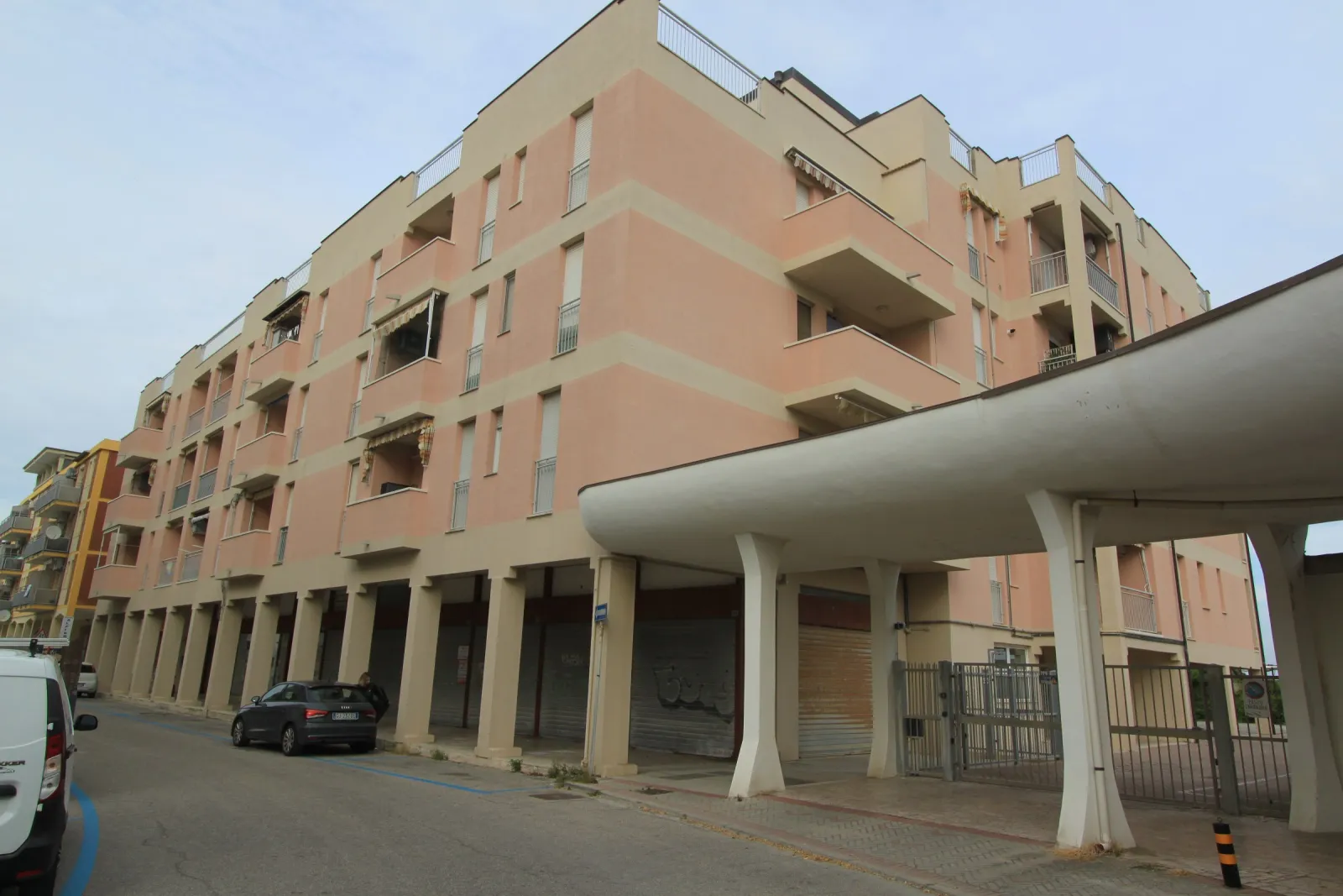 Appartamento trilocale in vendita a Lido degli Scacchi