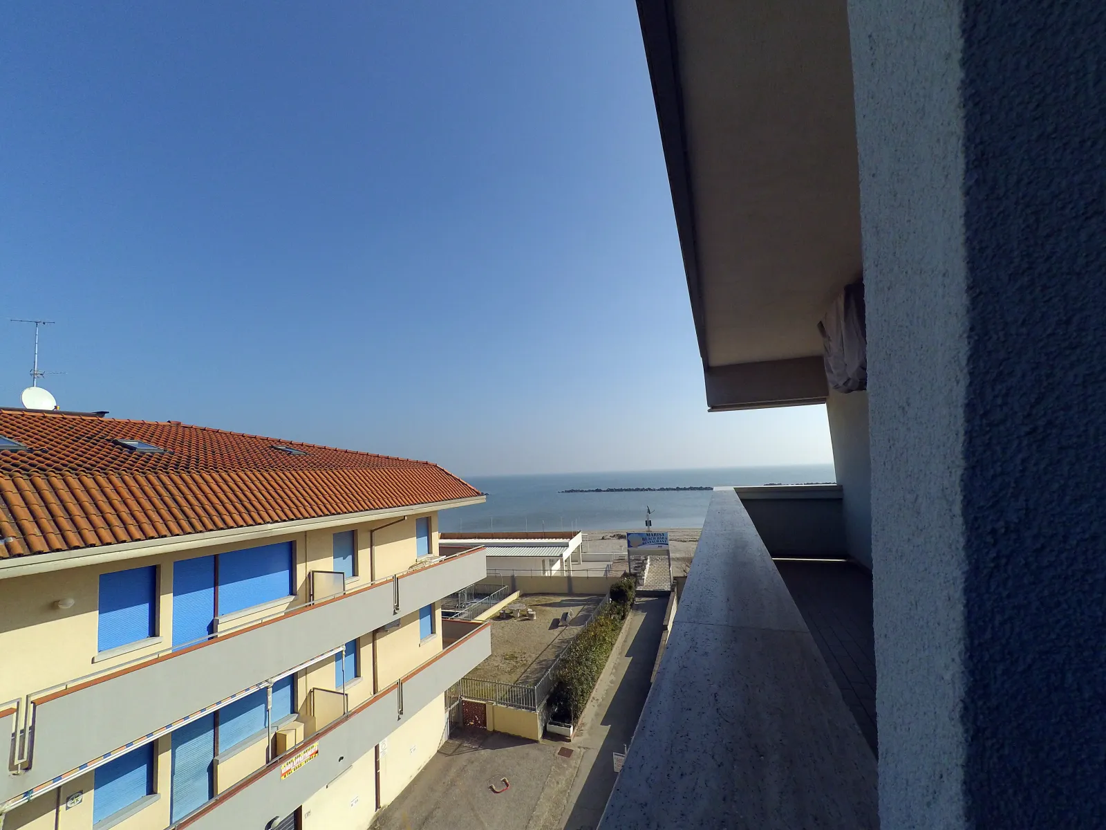Last minute trilocale con spiaggia