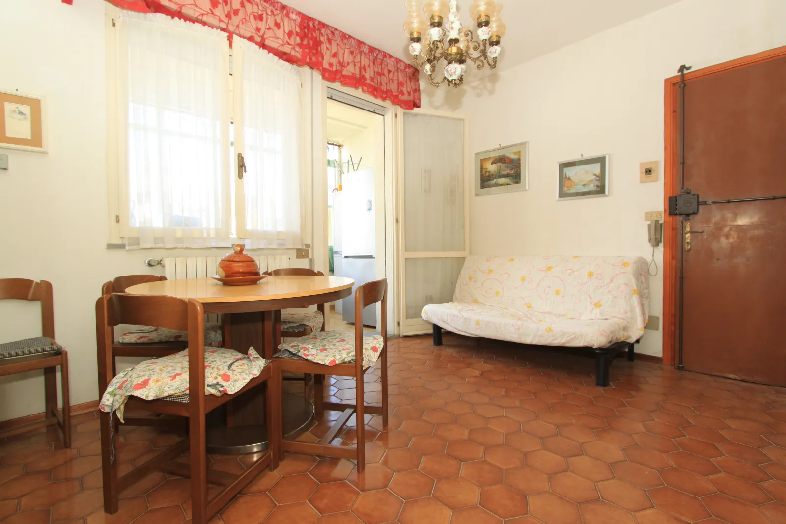 Trilocale in vendita con doppia veranda a Lido di Pomposa