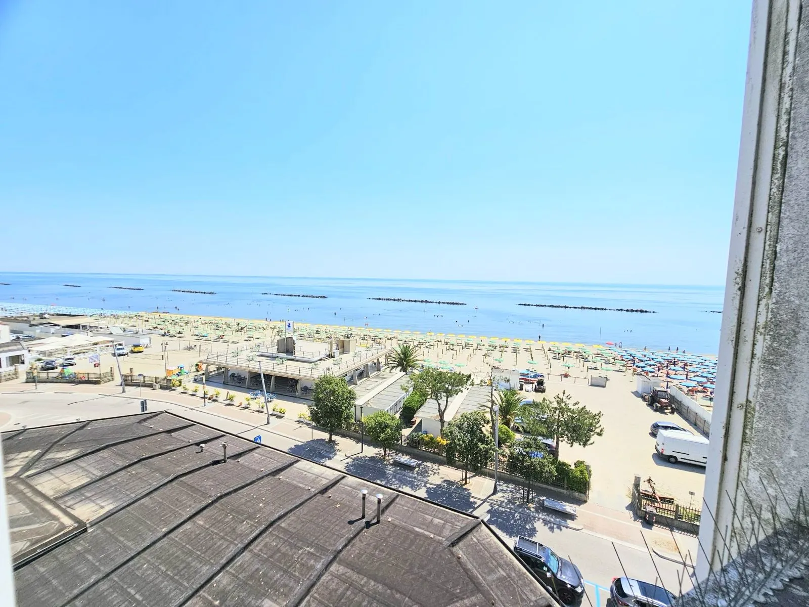 Bilocale in vendita con vista fronte mare