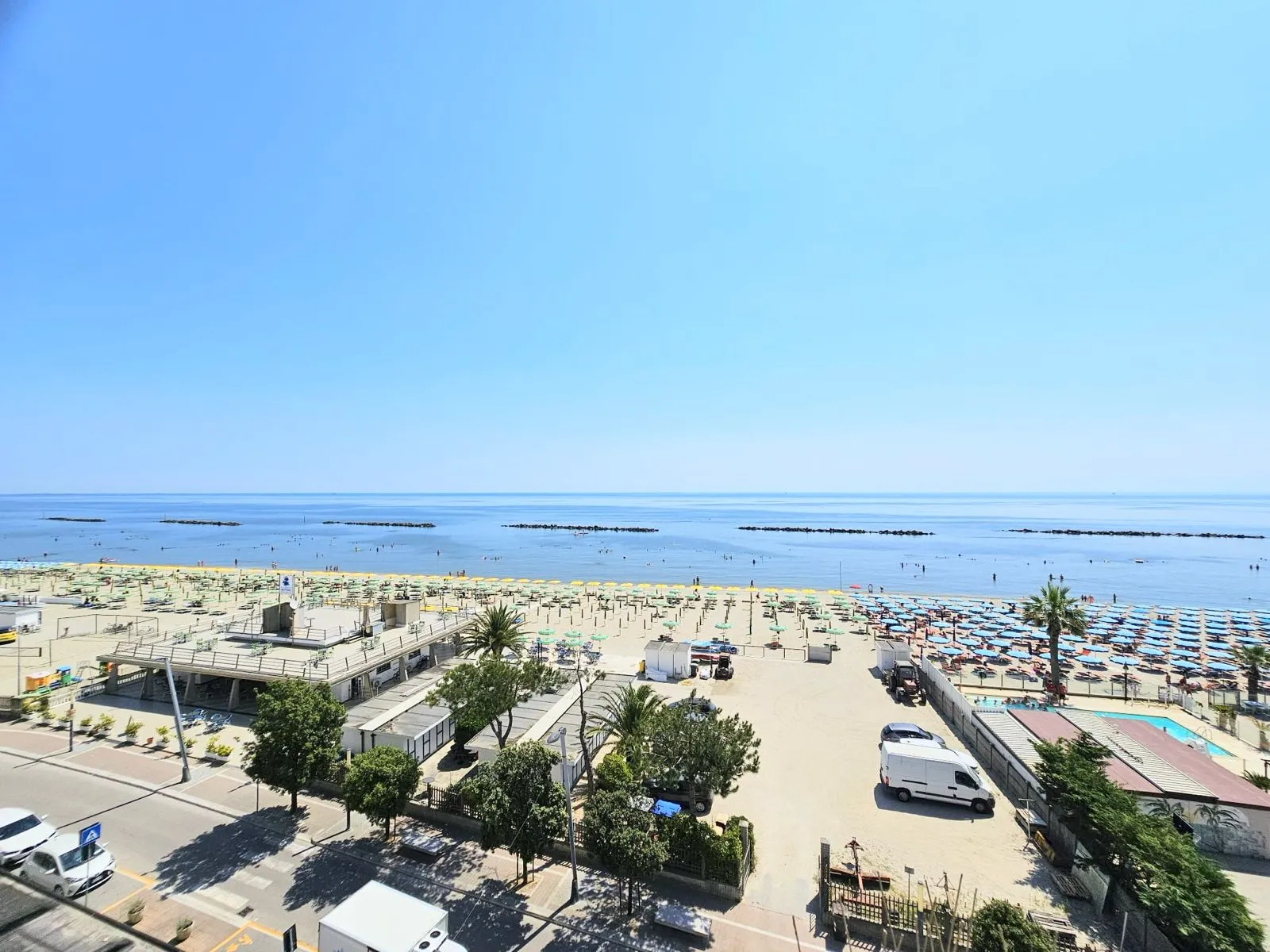 Bilocale in vendita con vista fronte mare