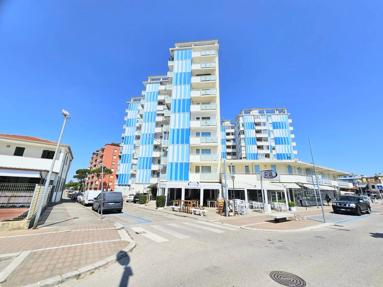 Bilocale in vendita con vista fronte mare