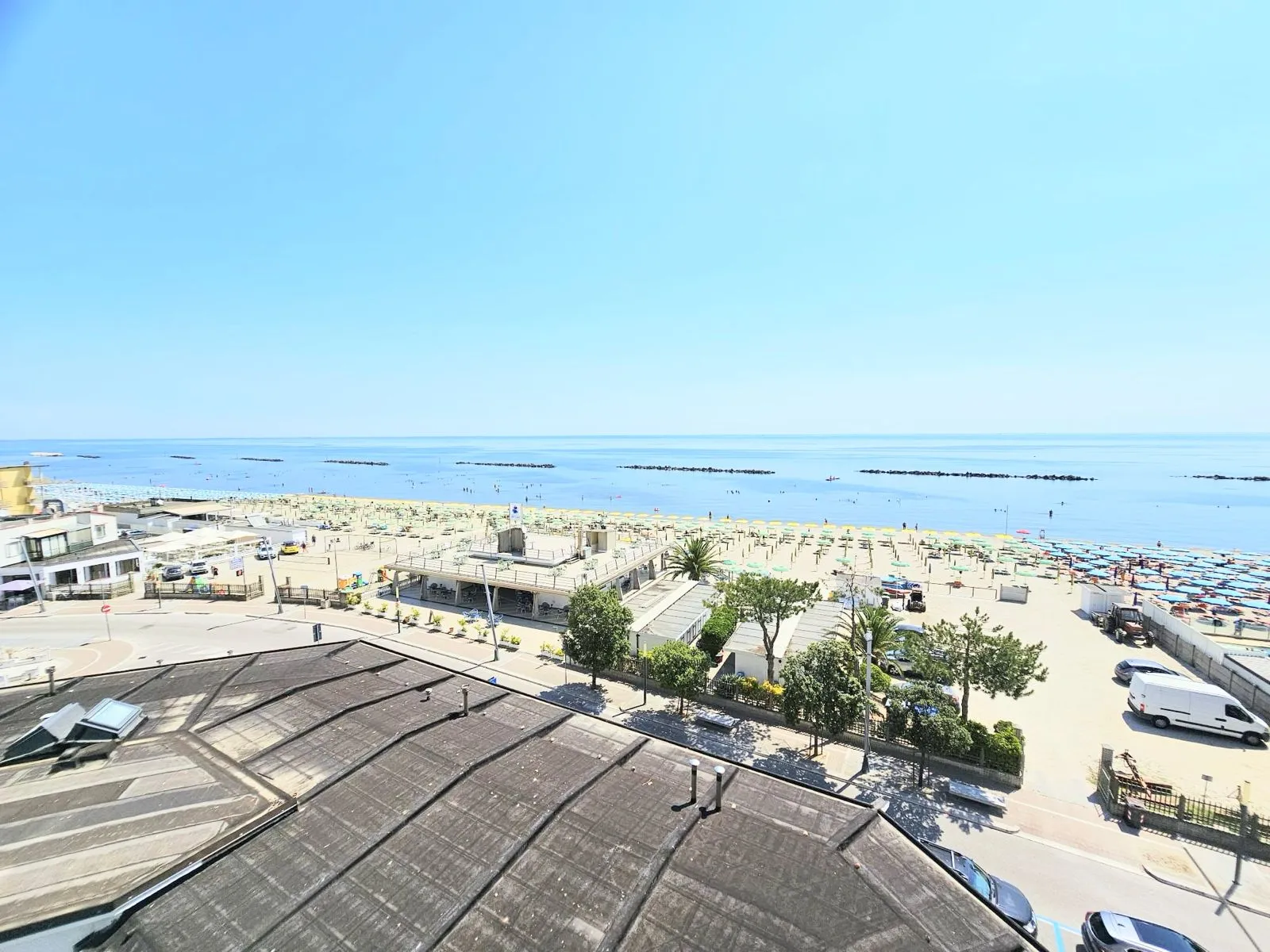 Bilocale in vendita con vista fronte mare