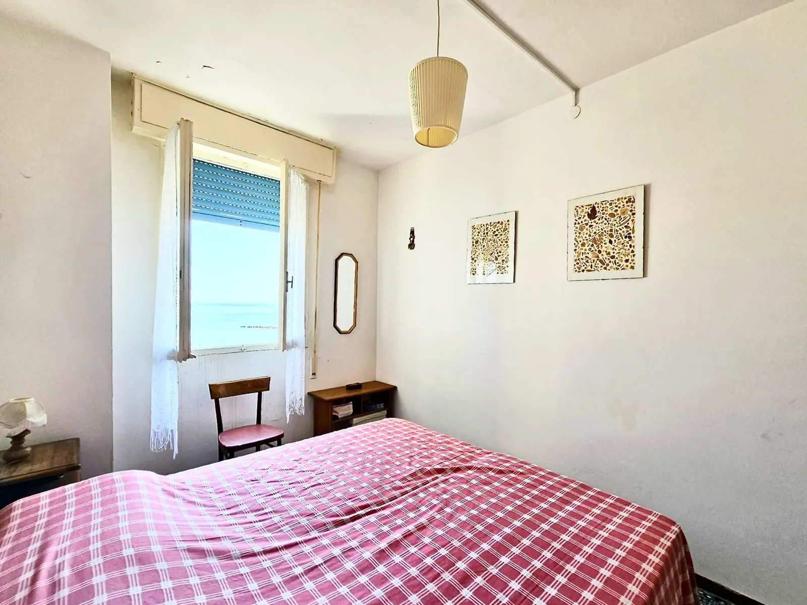 Bilocale in vendita con vista fronte mare